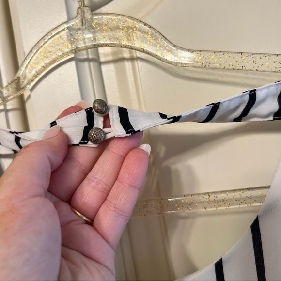 YA Los Angeles Striped Romper with Elastic Waistband, Black & White, Size Large - Picture 9 of 10